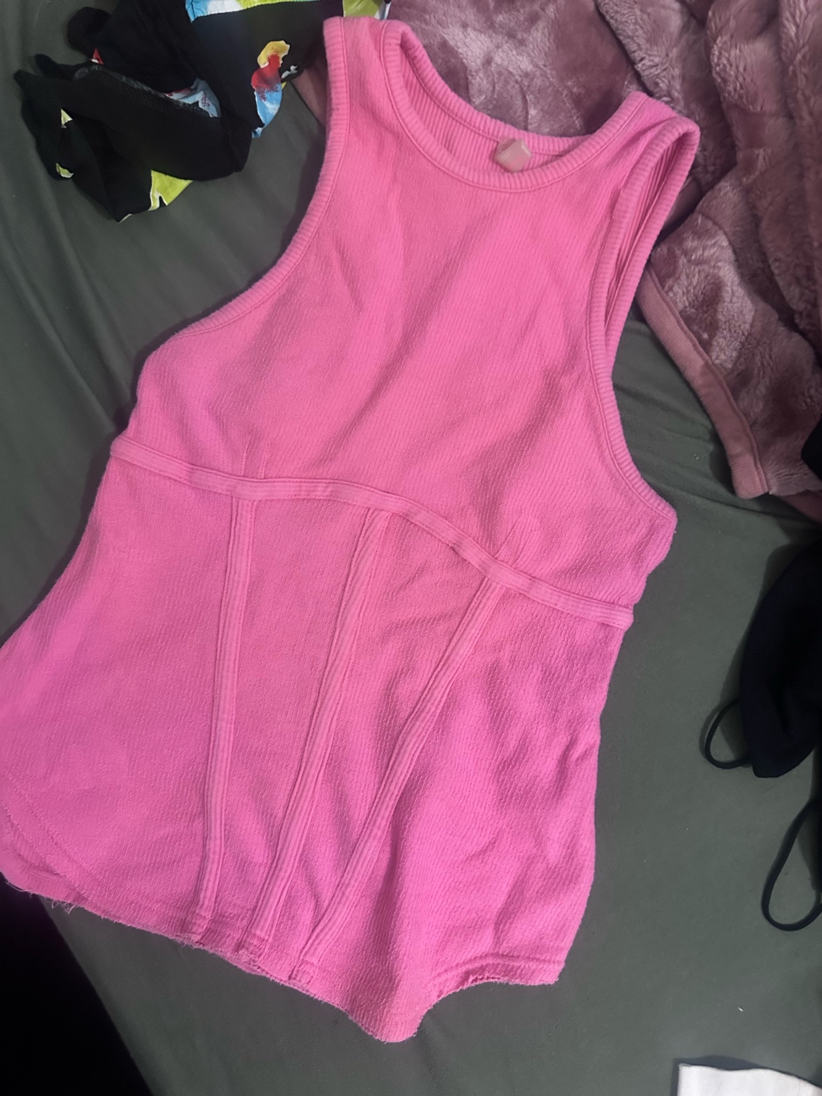 Haut en rose