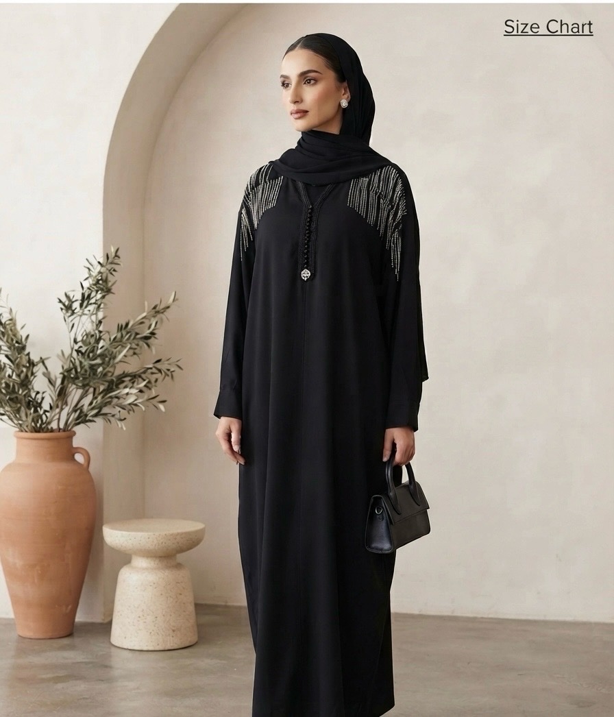 Jellaba marocaine noire avec détails strass