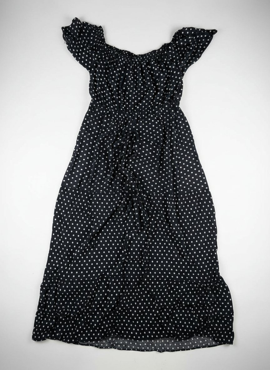 Robe noir pointue