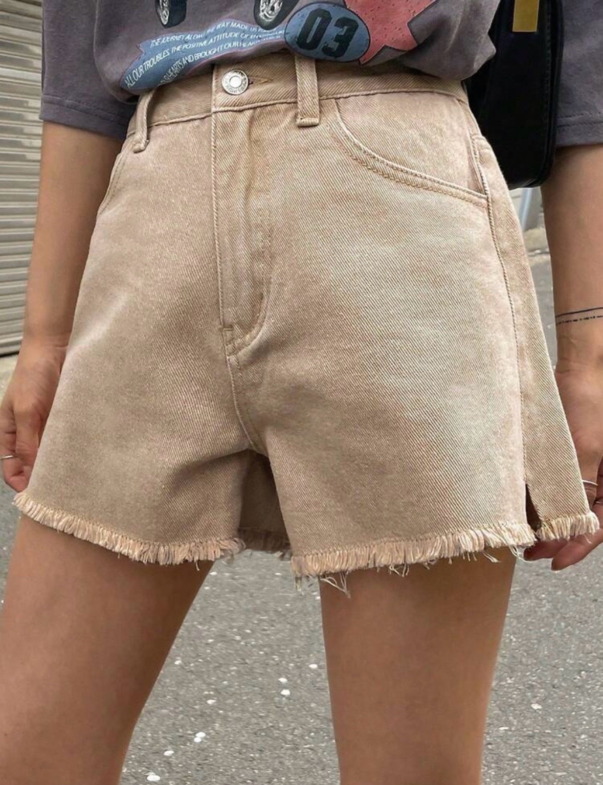 Short beige neuf jamais porté