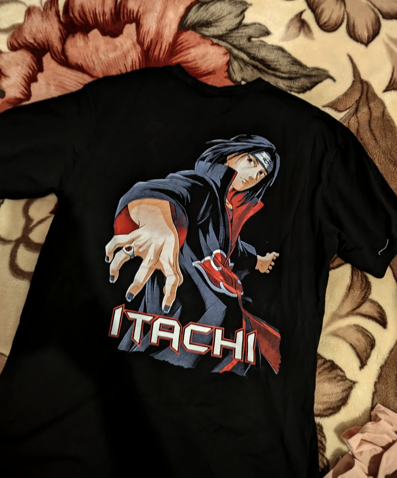T-shirt itachi anime