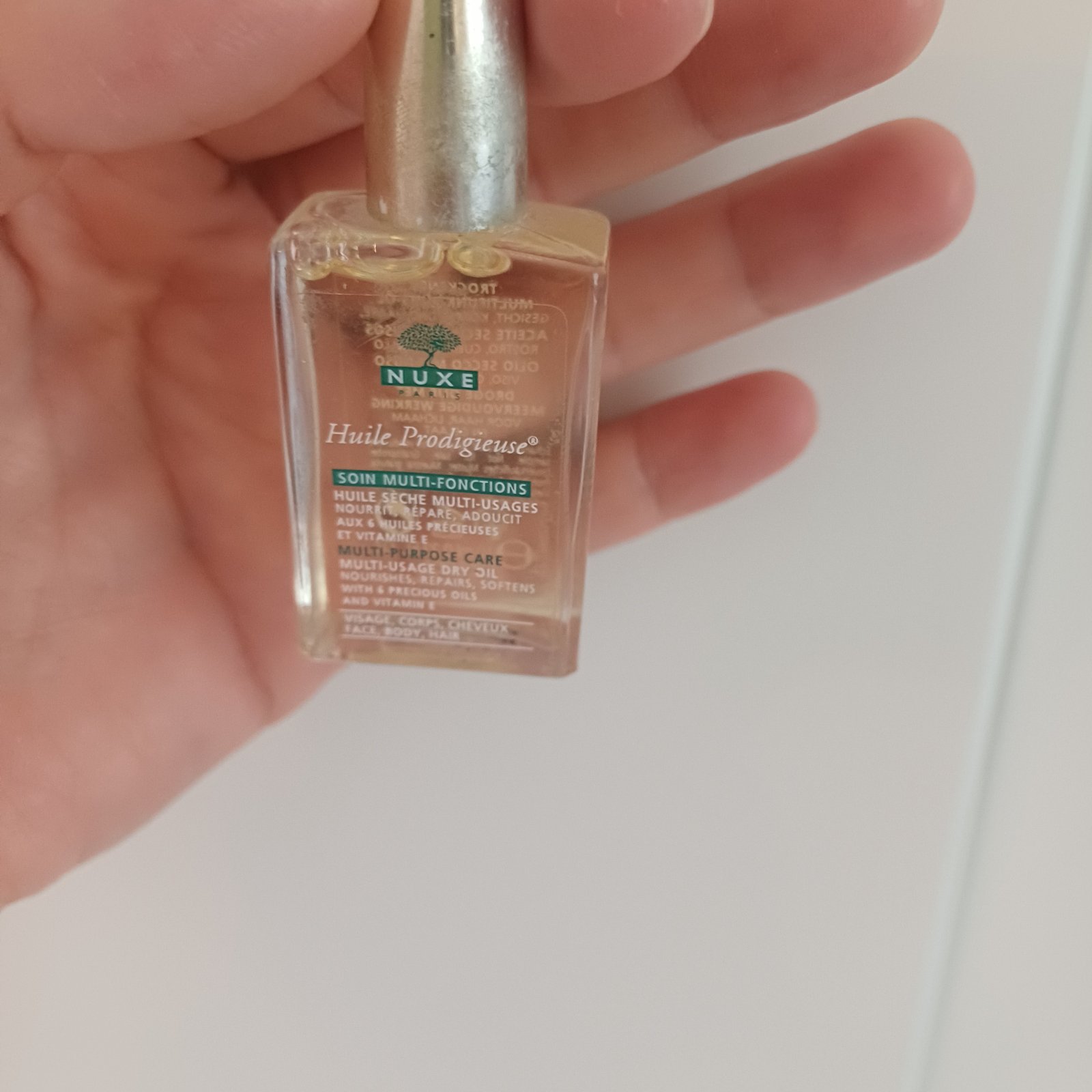 Huile Prodigieuse de NUXE une huile sèche multi-fonctions 10ml 