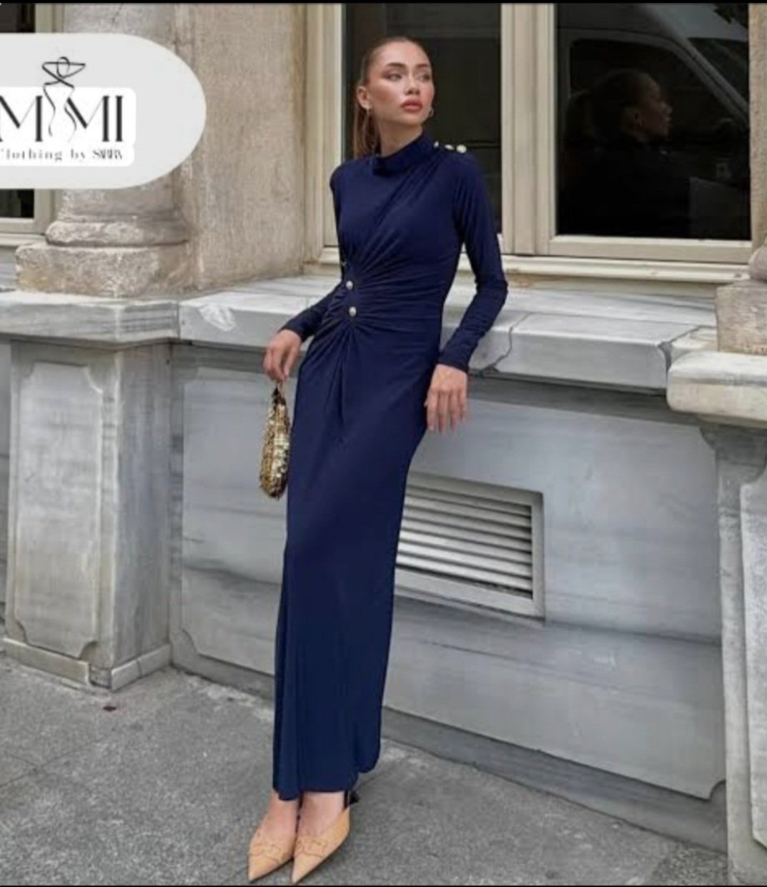 Robe 👗 bleu  marine taille 36 et telabs 34