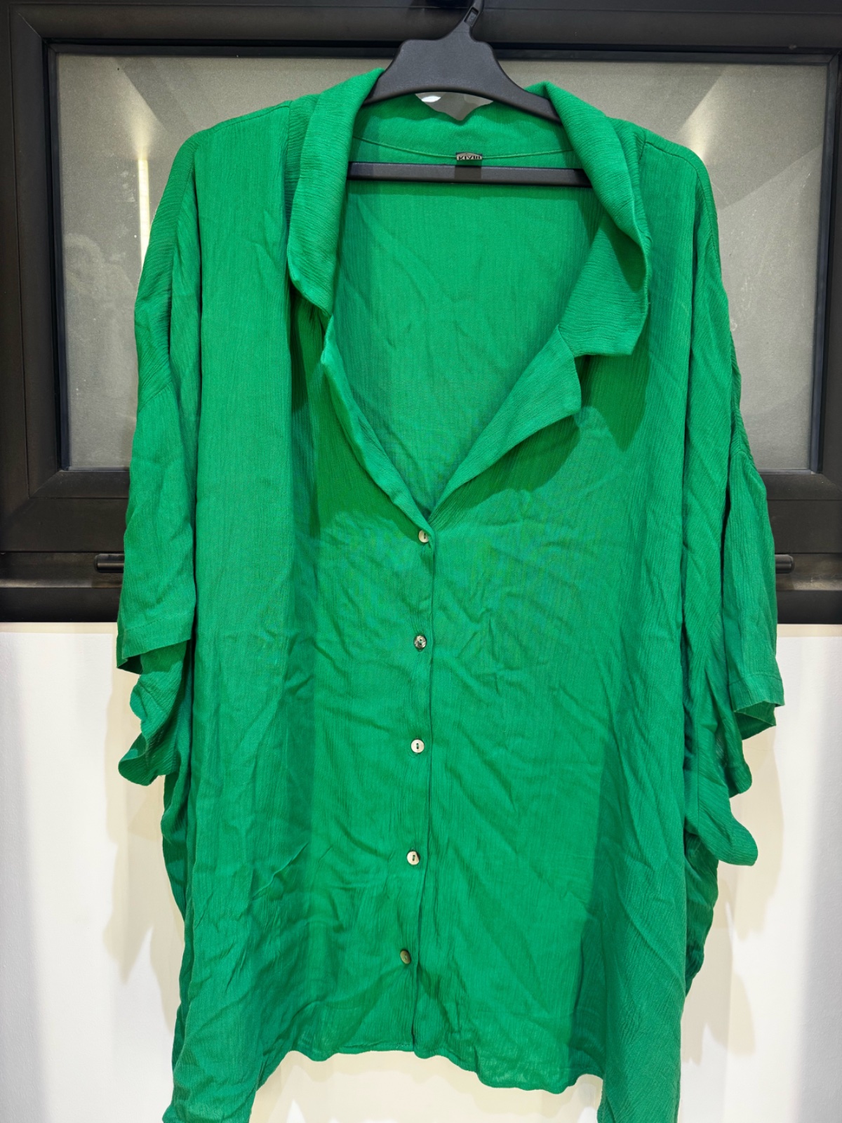 Chemisier vert tissu fluide Kiabi