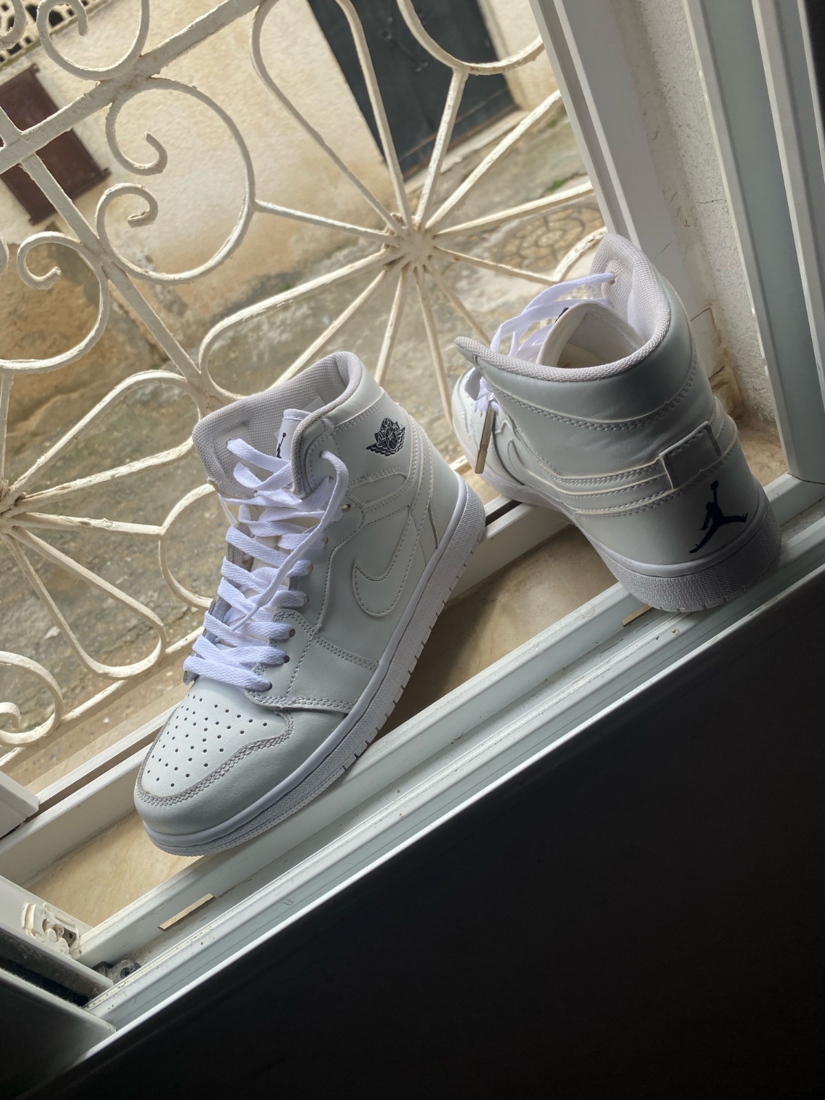 Jordan one limet edition model