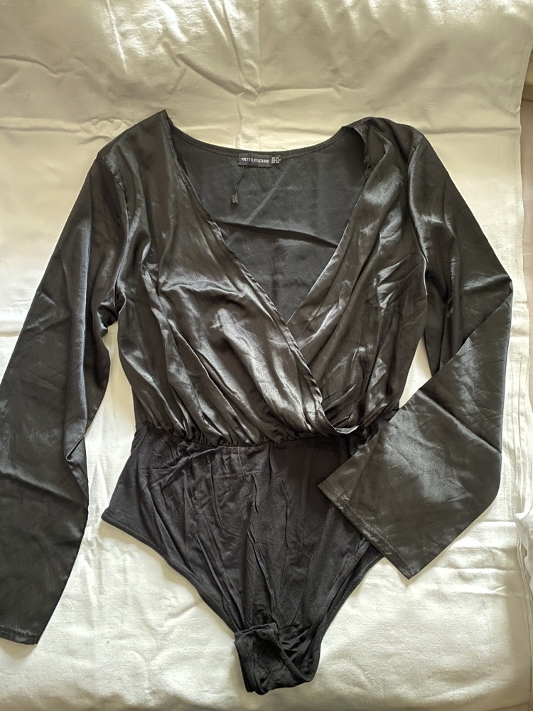 chemise cache cœur body pretty little thing