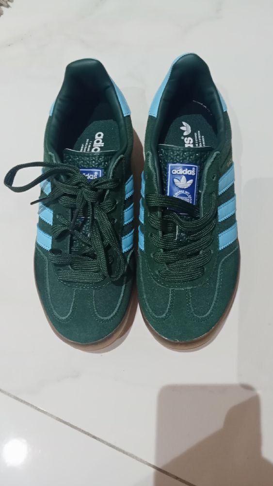 Basket adidas taille 37.5