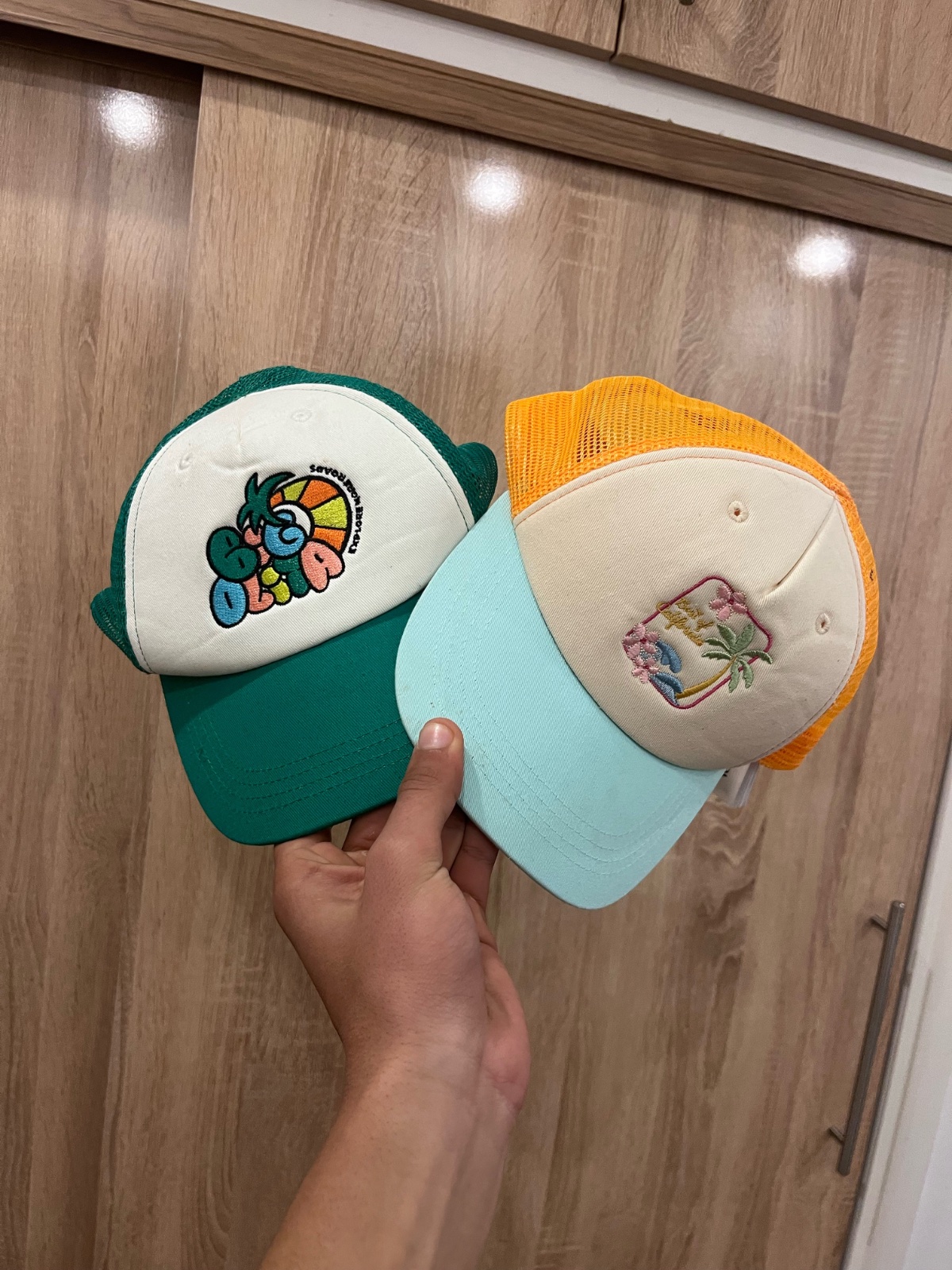 2 Casquette zara neuf sans etiquette