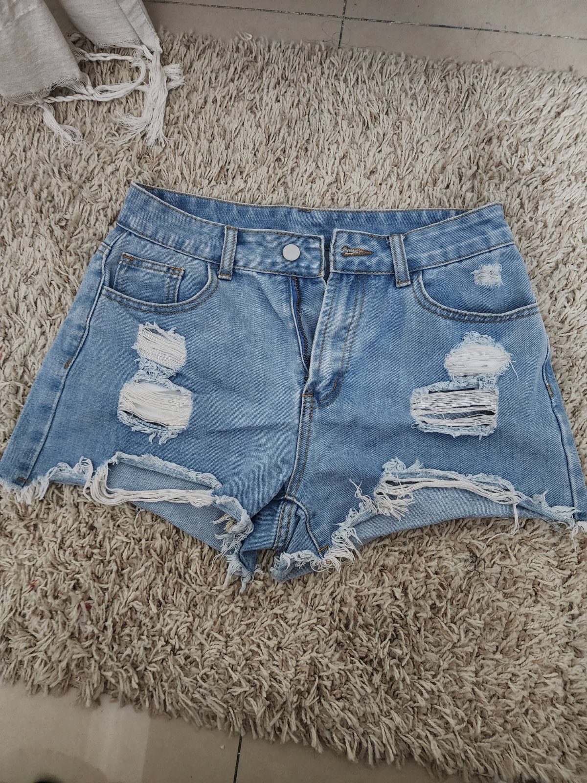 Short djean