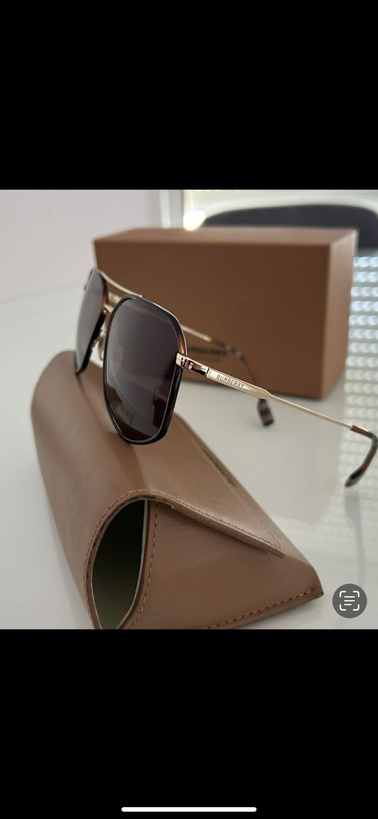 Lunette solaire burberry pour homme 