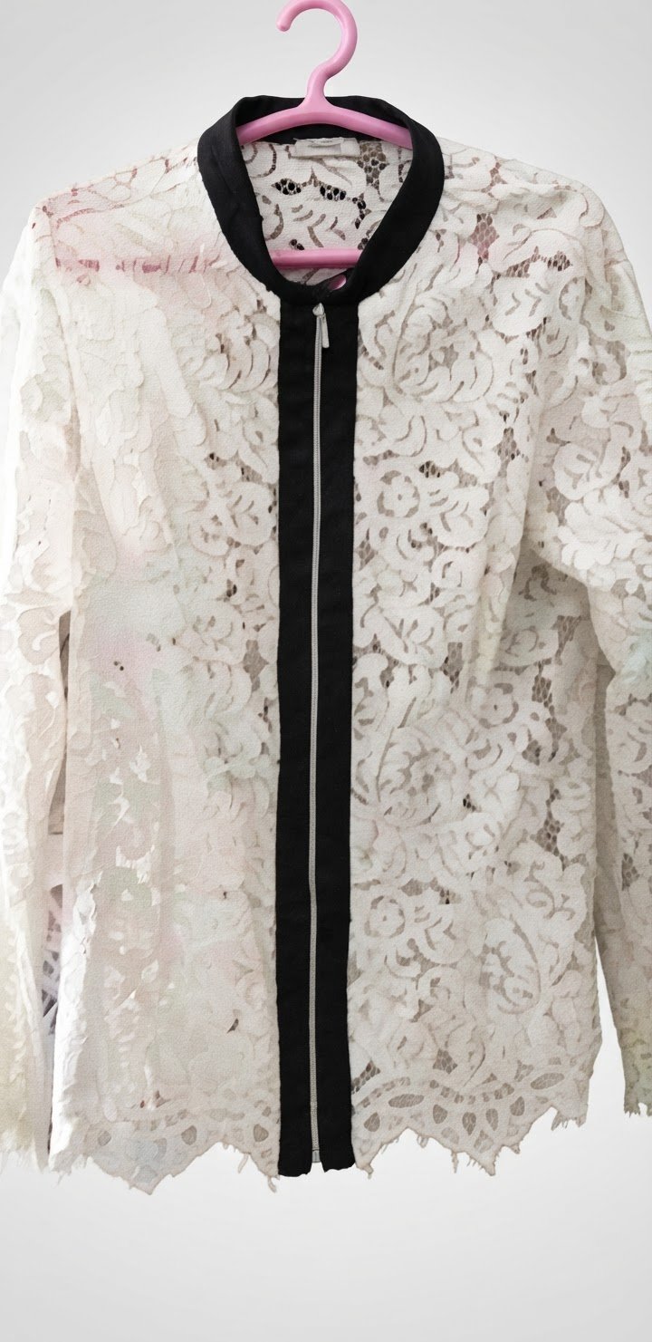 Chemise en Dentelle 