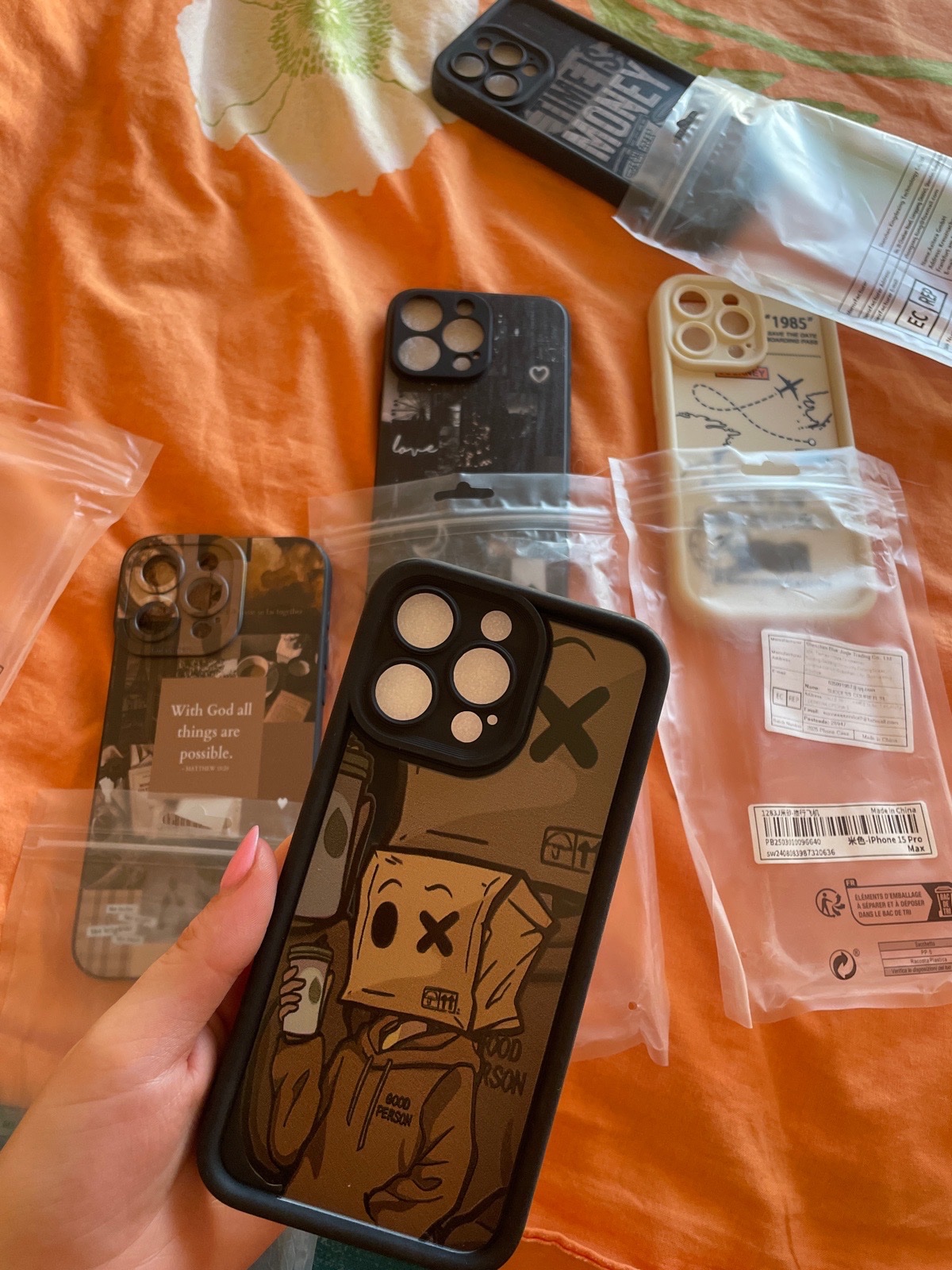 Des caches telephone 15 pro max