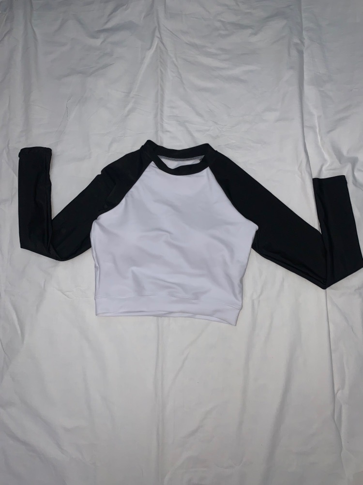 T-shirt de bain manches longues noir et blanc – Taille S