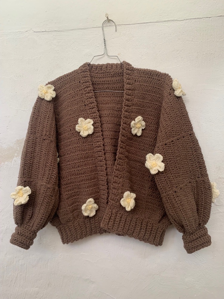 Gilet en Crochet Fait Main avec Appliques Florales - Jamais Porté