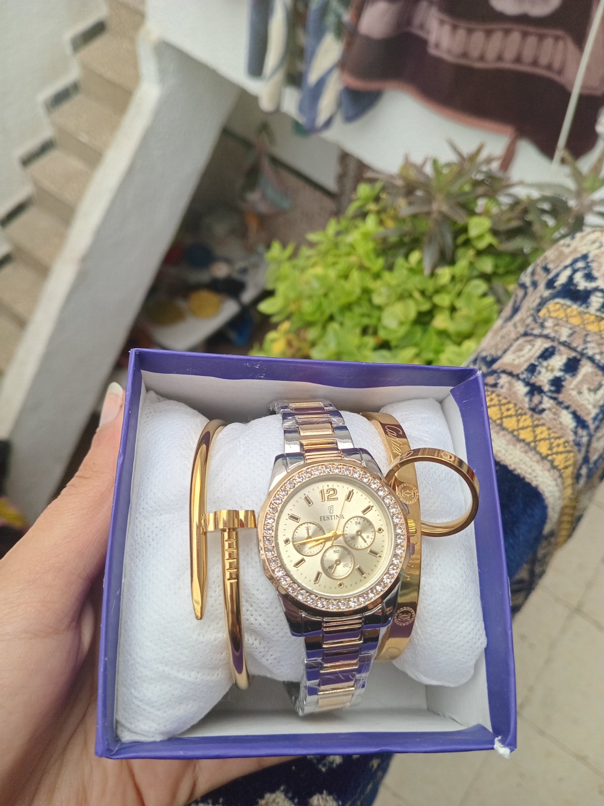 Montre avec deux bracelets 