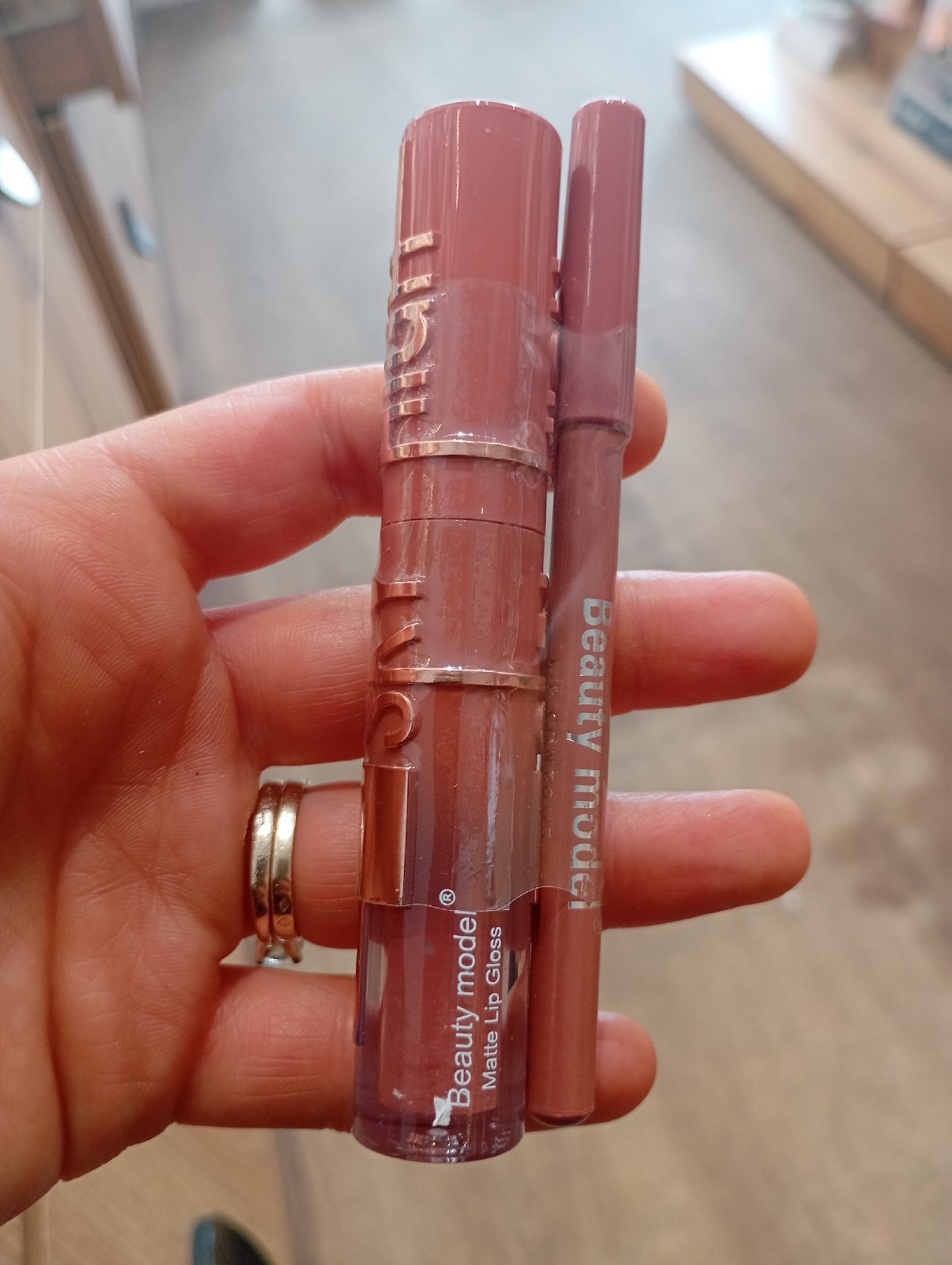 Gloss+crayon lèvre 