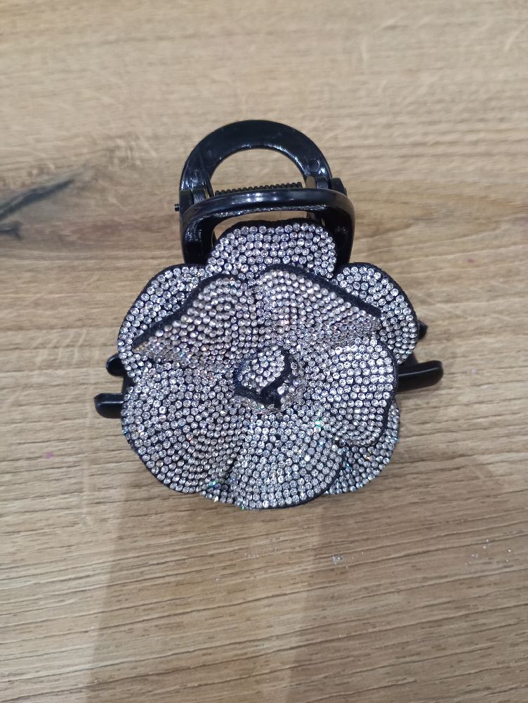 Pince cheveux fleur avec strass