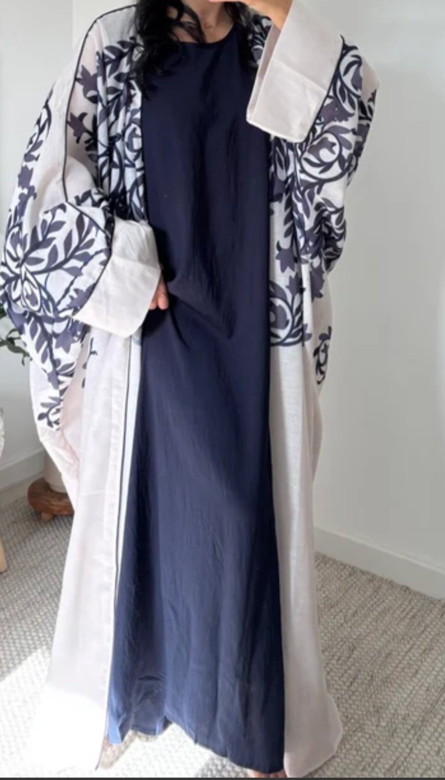 Ensemble 2 pièces robe sans manches et kimono imprimé White Icy –Taille unique / Oversized (convient du M au XL/XXL grâce à sa coupe très fluide) Neuf avec étiquette