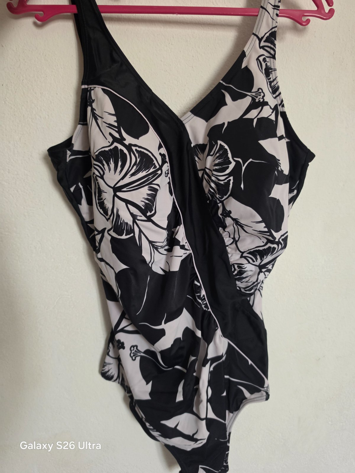 Maillot de bain 1 pièce Rodeo (C&A) noir et blanc imprimé floral - Taille 48 / 2XL-3XL