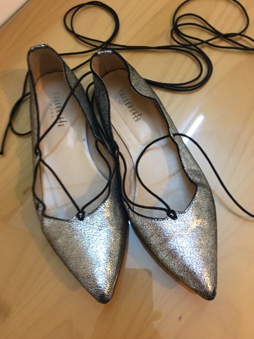 Ballerines ballerette argenté en cuir