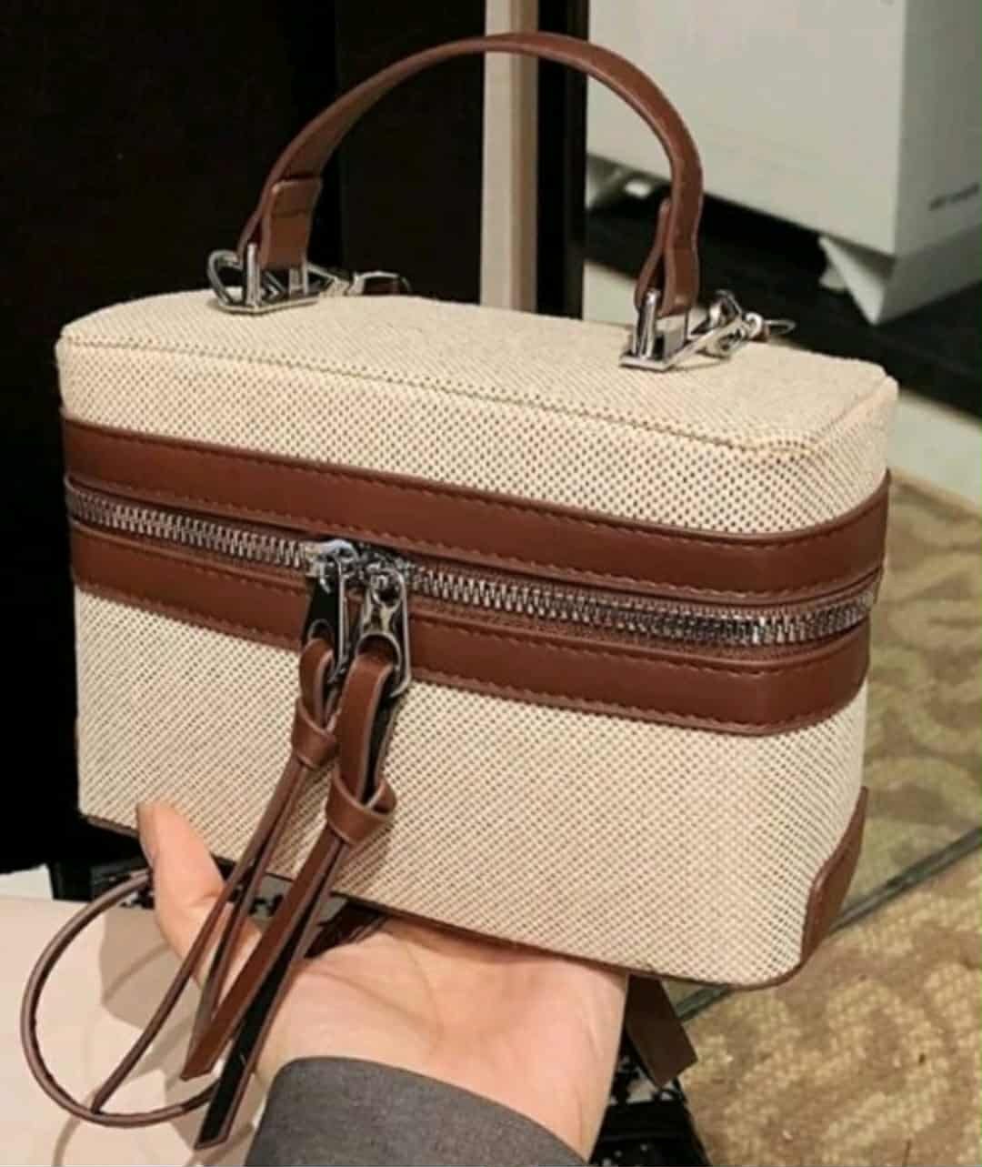 Sac neuf très chic 