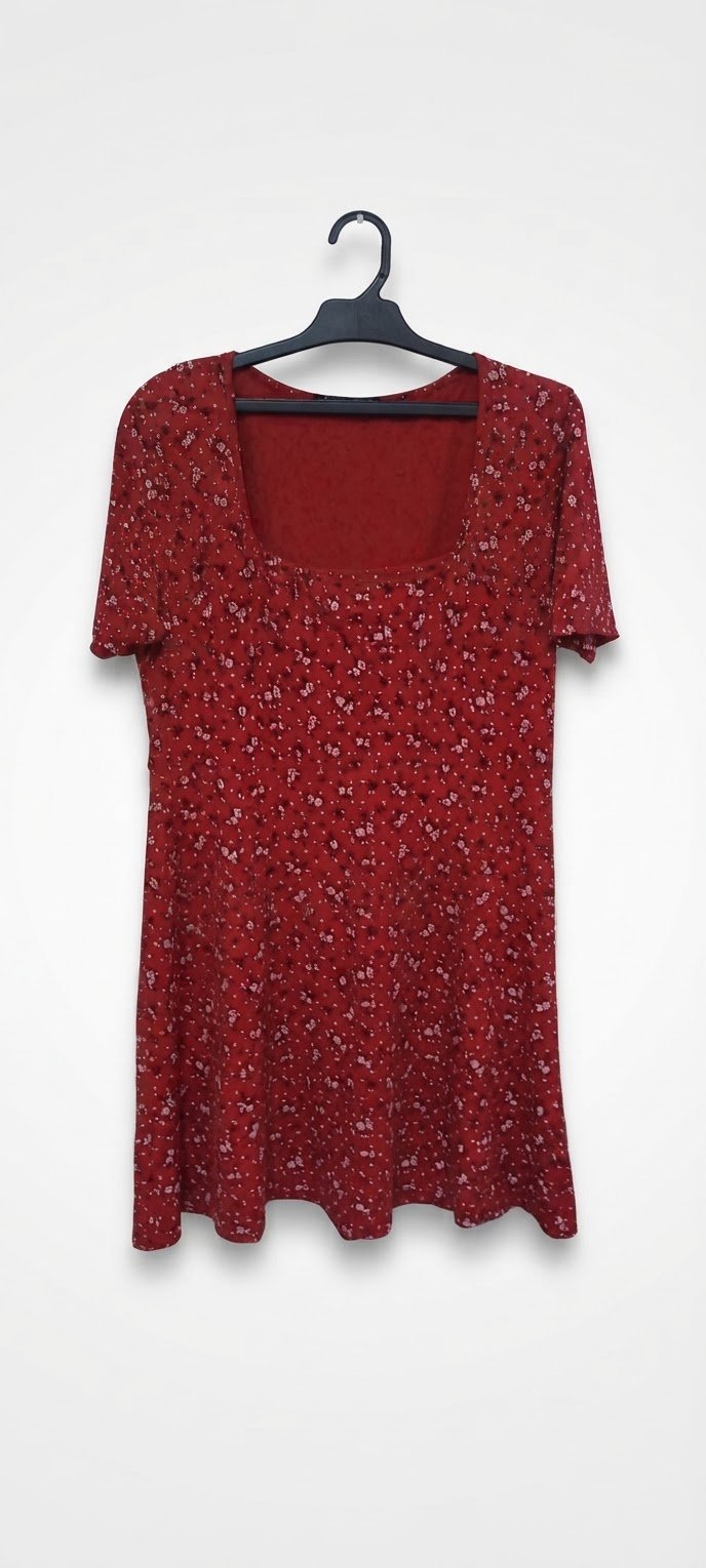 Robe rouge fleurie taille 46 BOOHOO 