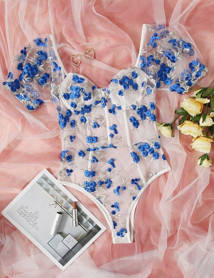 Body de Lingerie en tulle avec broderie florale 💙 taille M neuf 