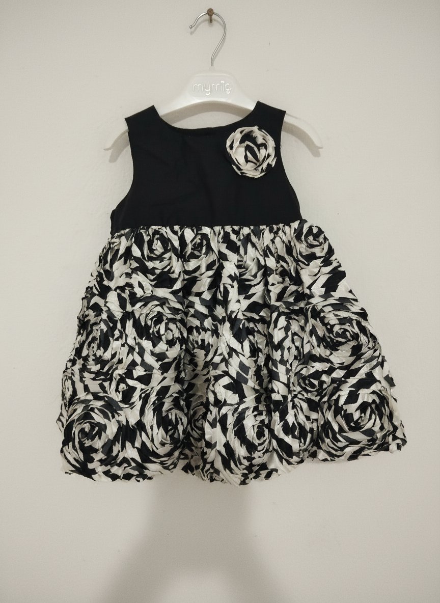 Robe noir et blanc 
