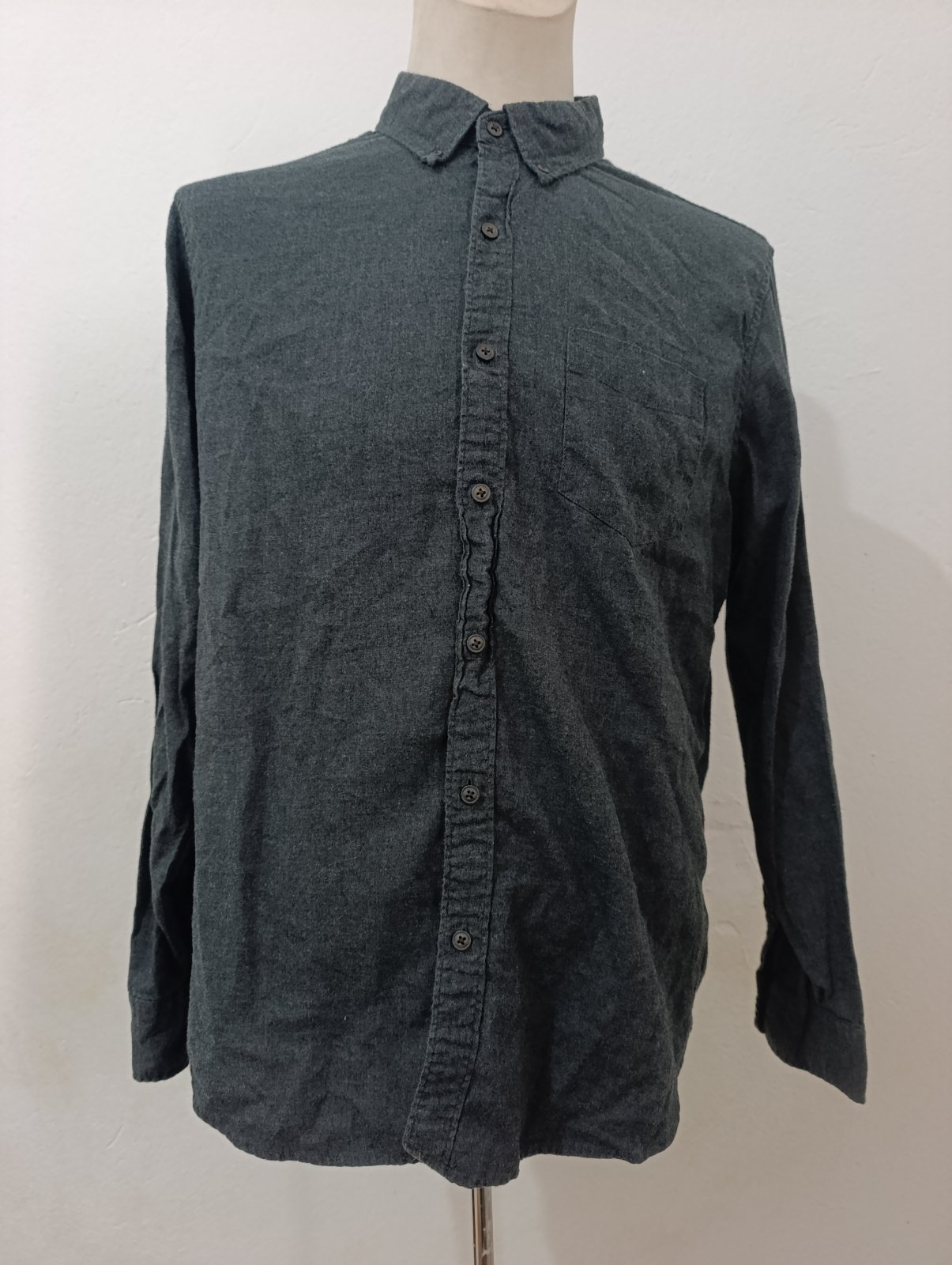 Une chemise American Eagle Outfitters Seriously Soft en flanelle de charbon de bois de coupe classiqu❤️🔥
