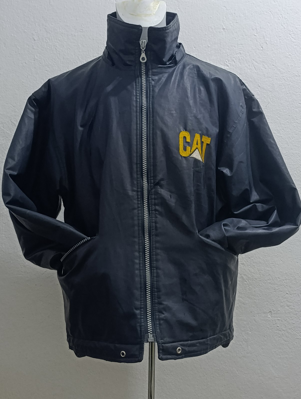 Une veste Caterpillar  . 🔥🔥💎💎