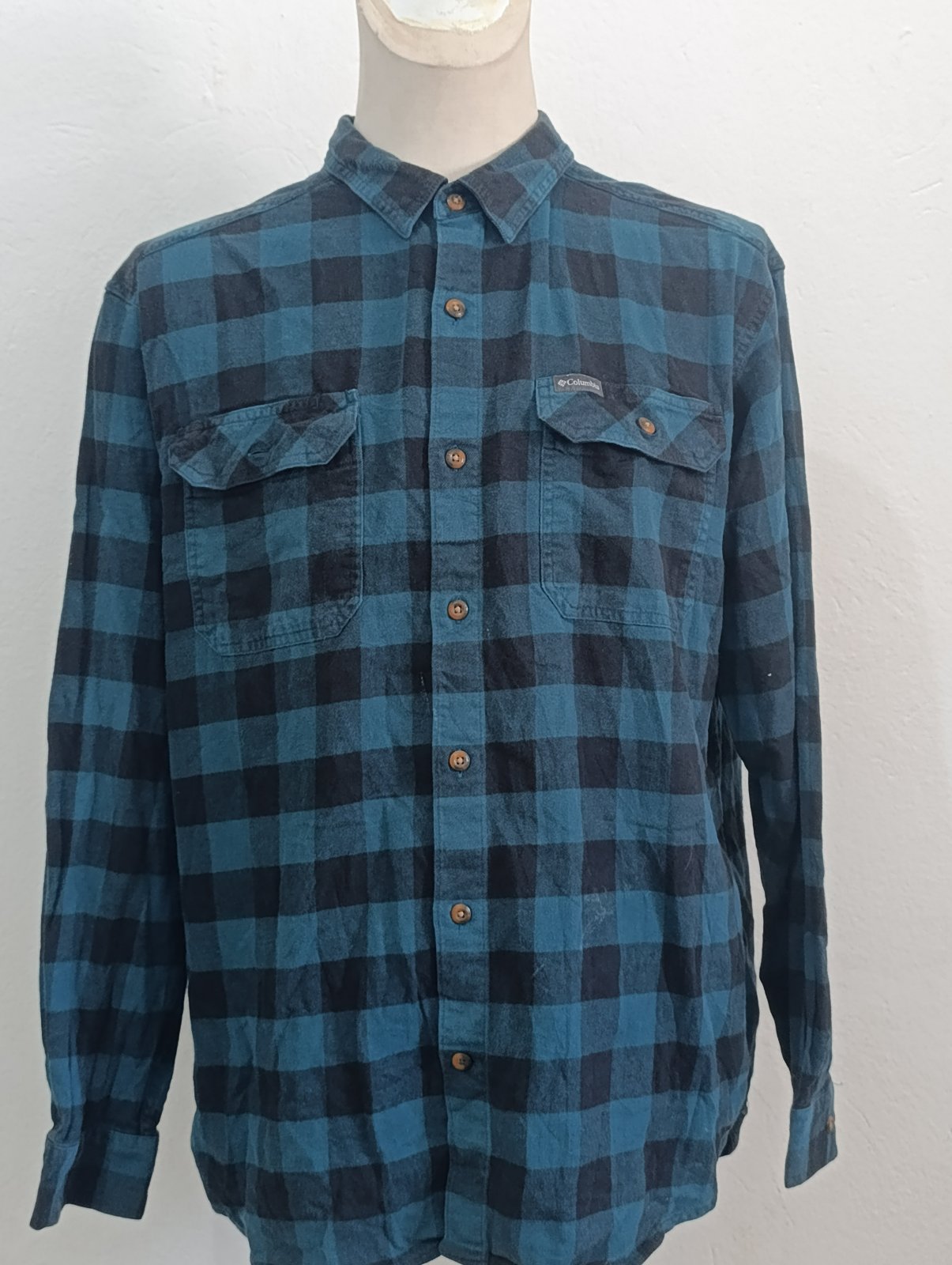 C'est une chemise à carreaux Columbia💎💎💎