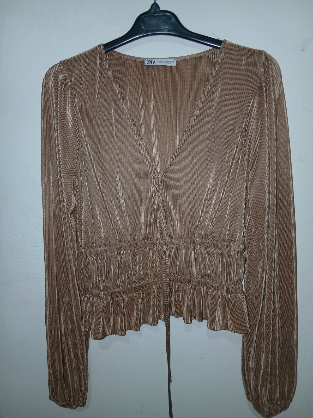 Blouse Zara plissée à col en V