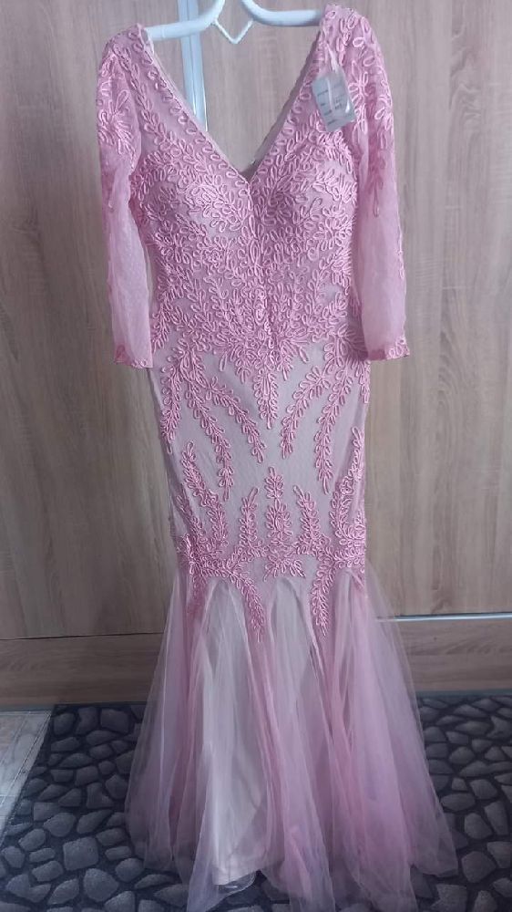 Robe rose bébé