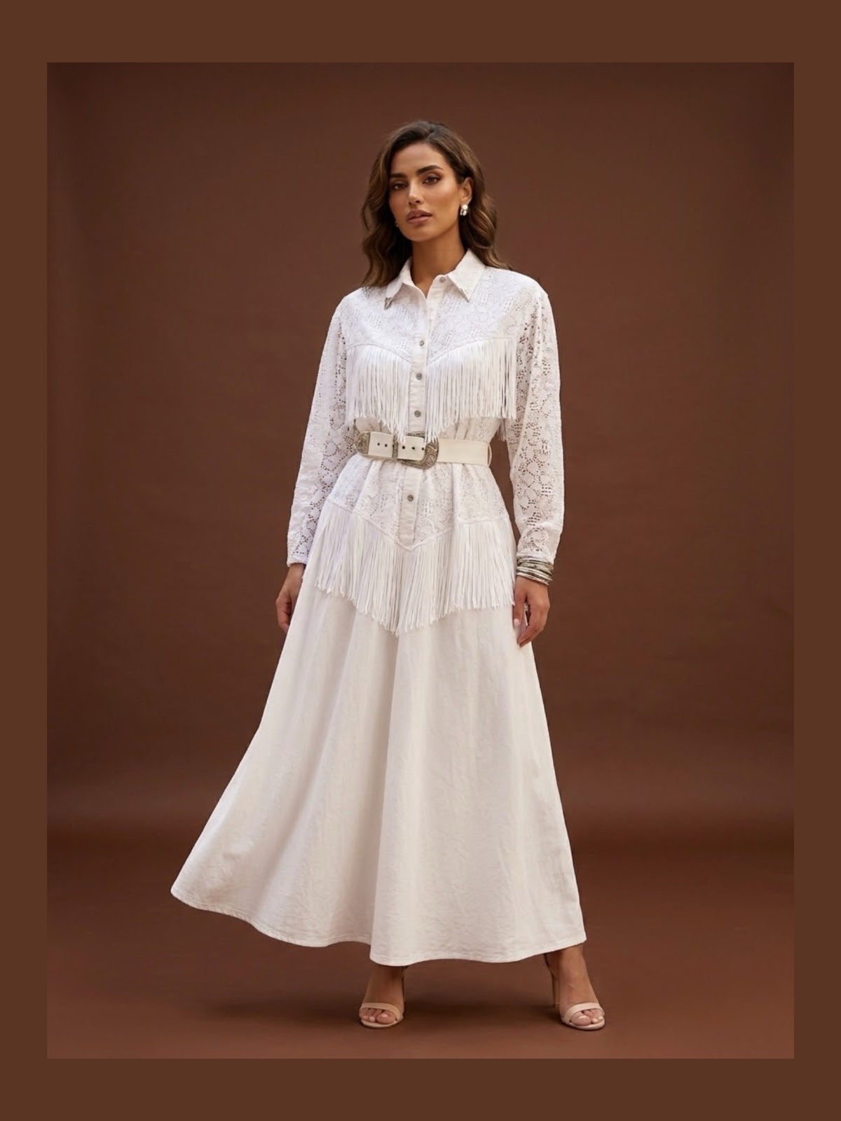 ROBE - SAS'SA LTD. STYLE WESTERN CHIC, DENTELLE BLANCHE À FRANGES,