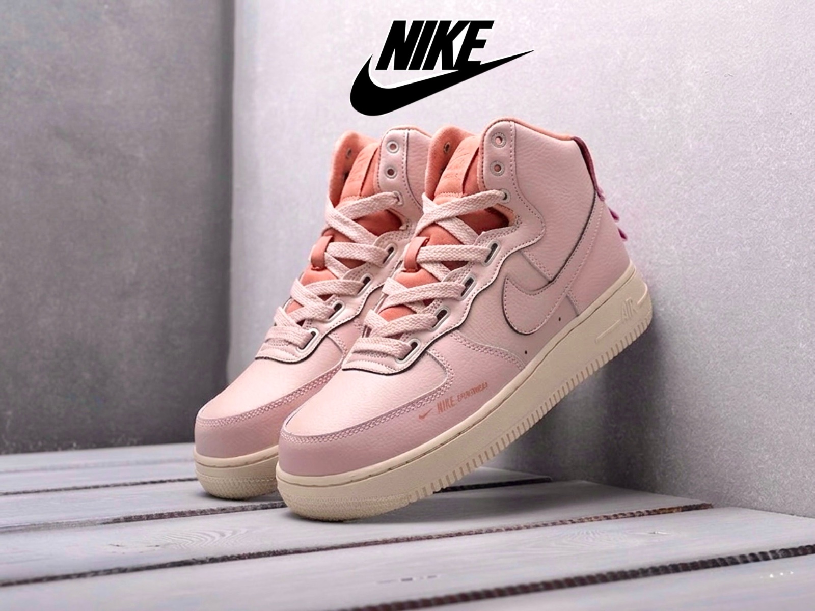 Nike Air Force 1 High Utility Pink 