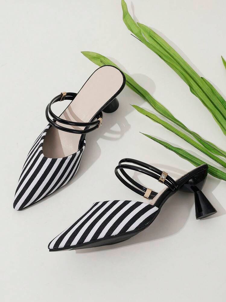 Mules / Sandales à talons rayées noir et blanc – Chic & Tendance