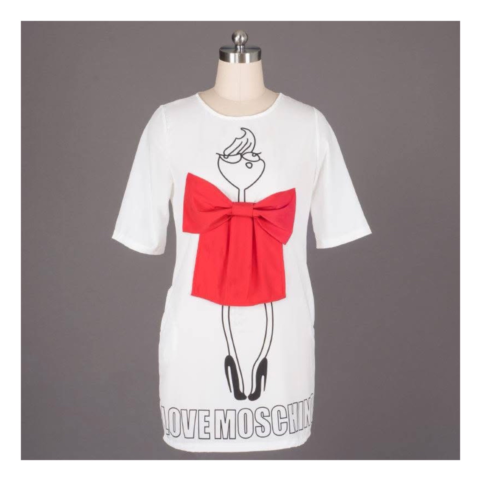Robe blanche LOVE MOSCHINO