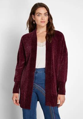 un long cardigan bordeau velouté 