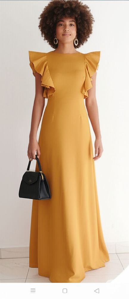Robe cosue en jaune moutarde 