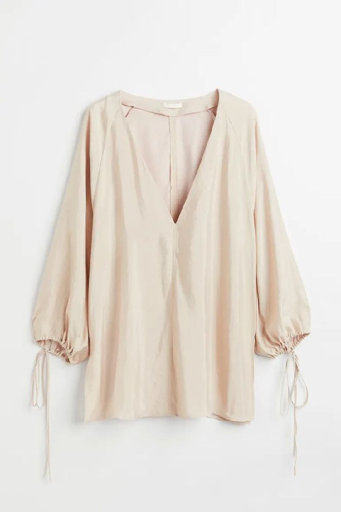 H&M women beige v-neck satin blouse 