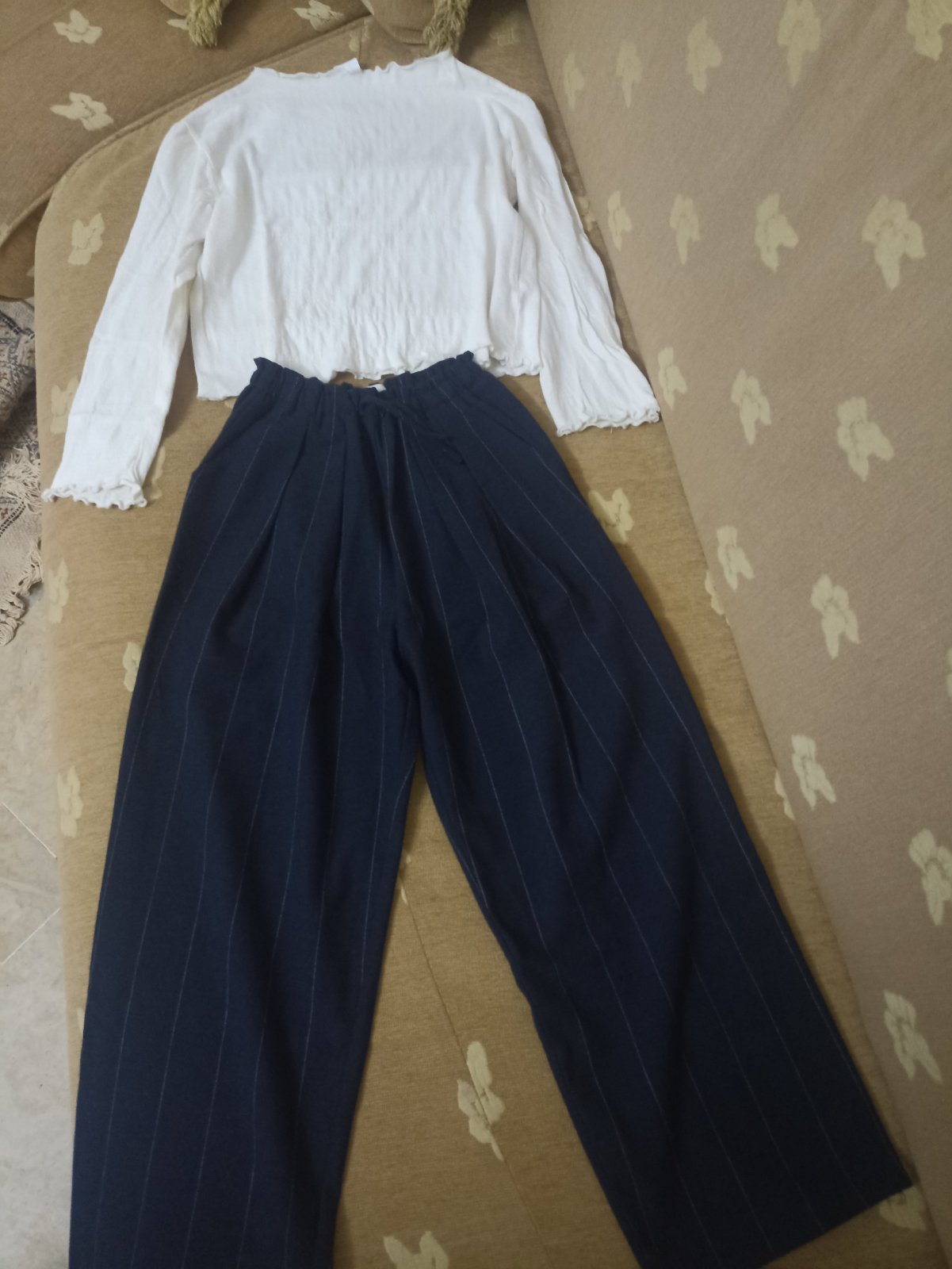 Ensemble pantalon large et pull zara 