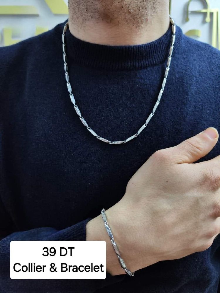 Collier avec bracelet 
