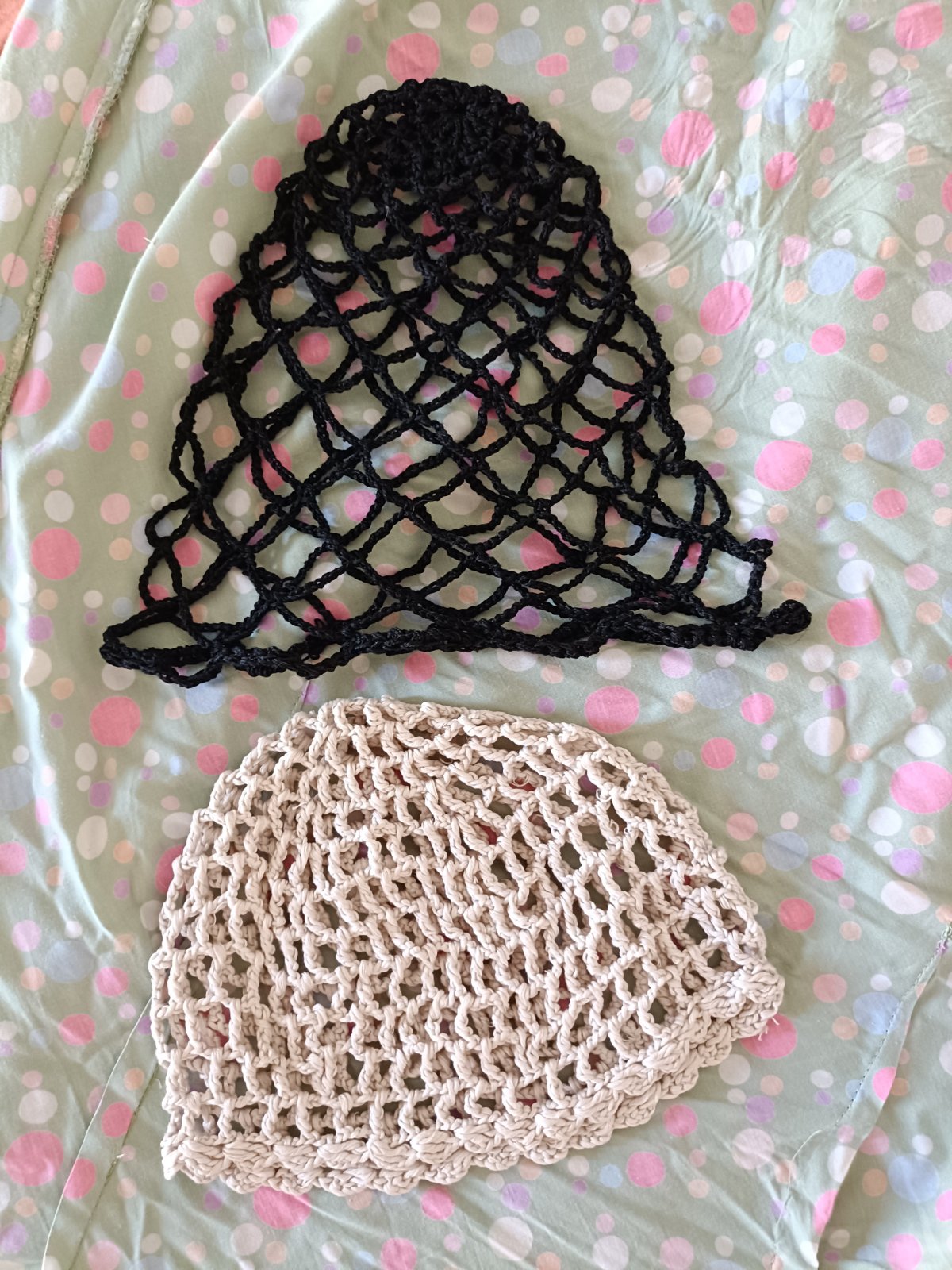 Bonnet en crochet fait main au style bohème