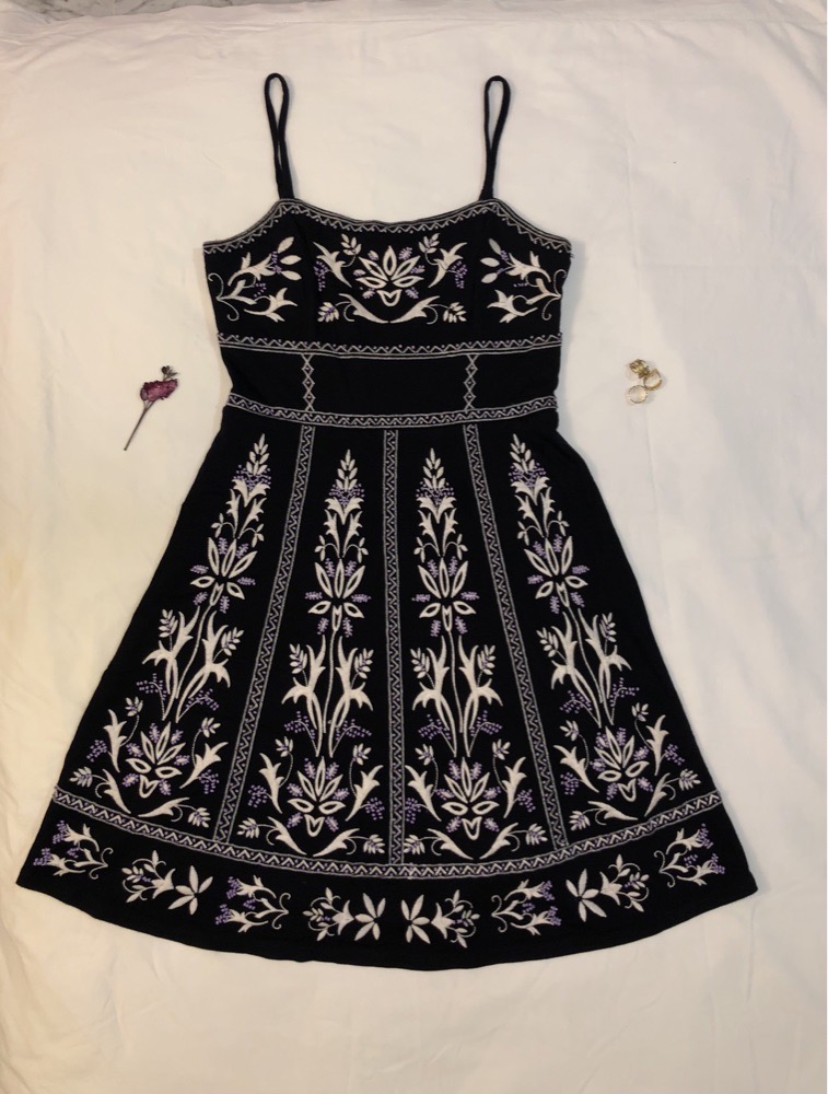 robe brodée