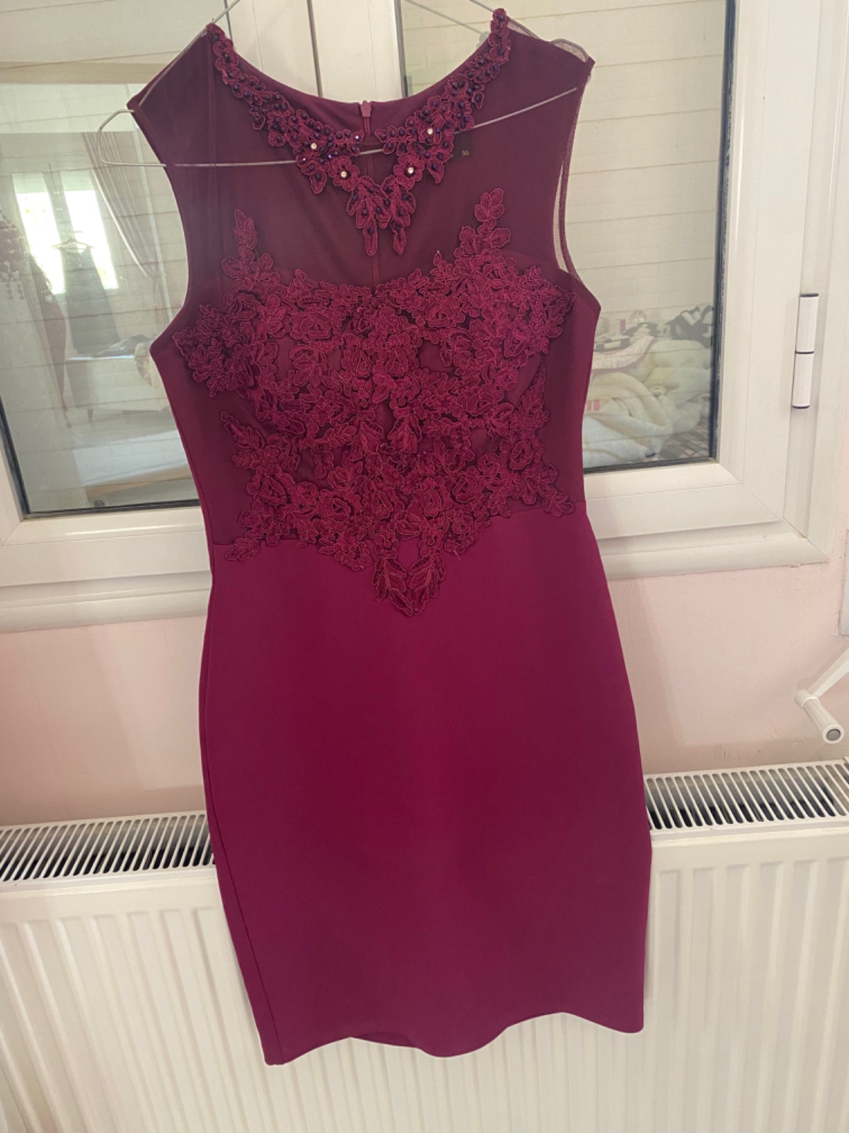 Robe soirée avec perles 