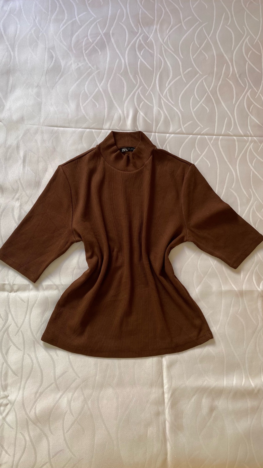 Haut côtelé marron col montant Zara taille L
