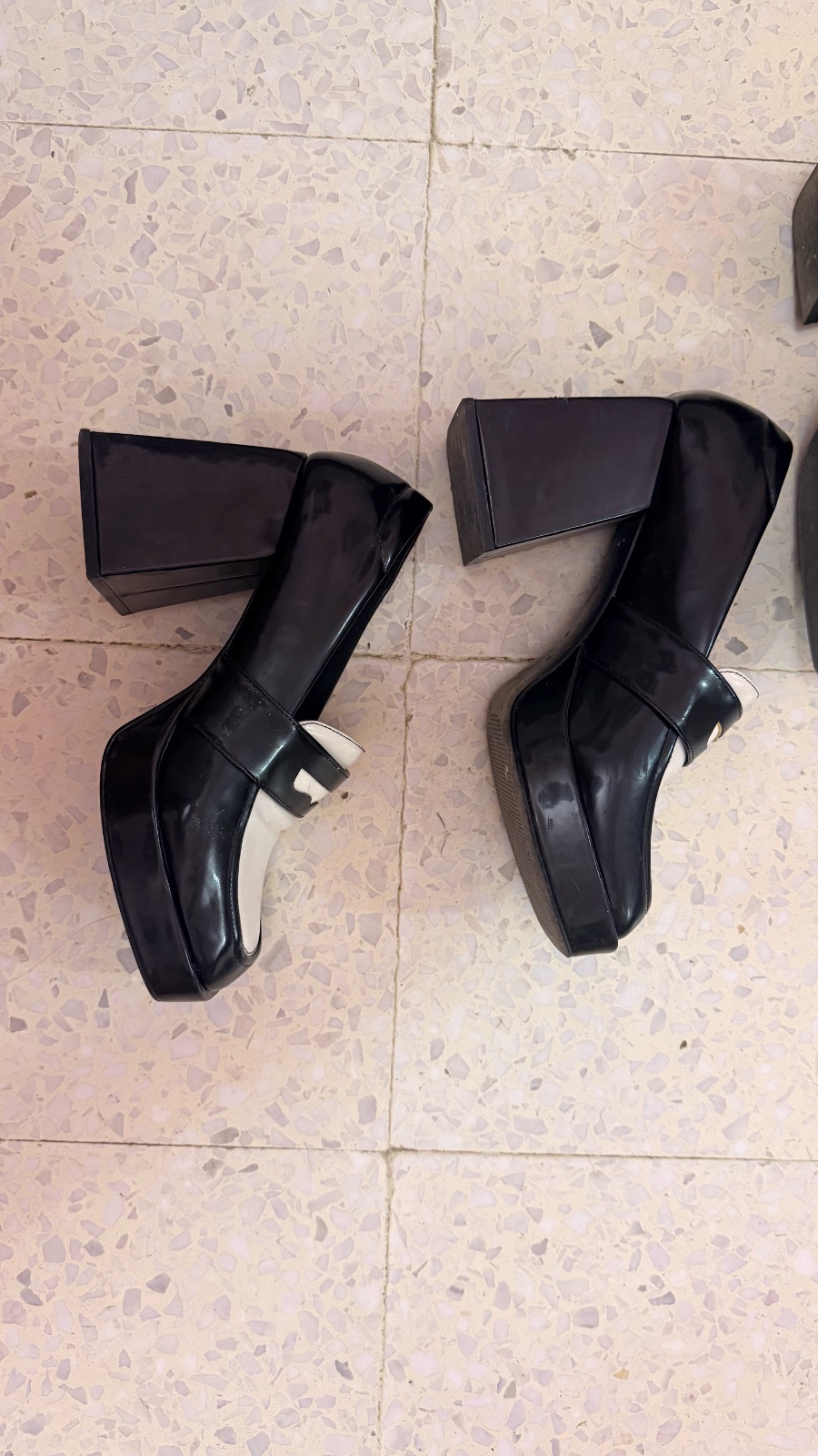 Derbies à talons noir et blanc