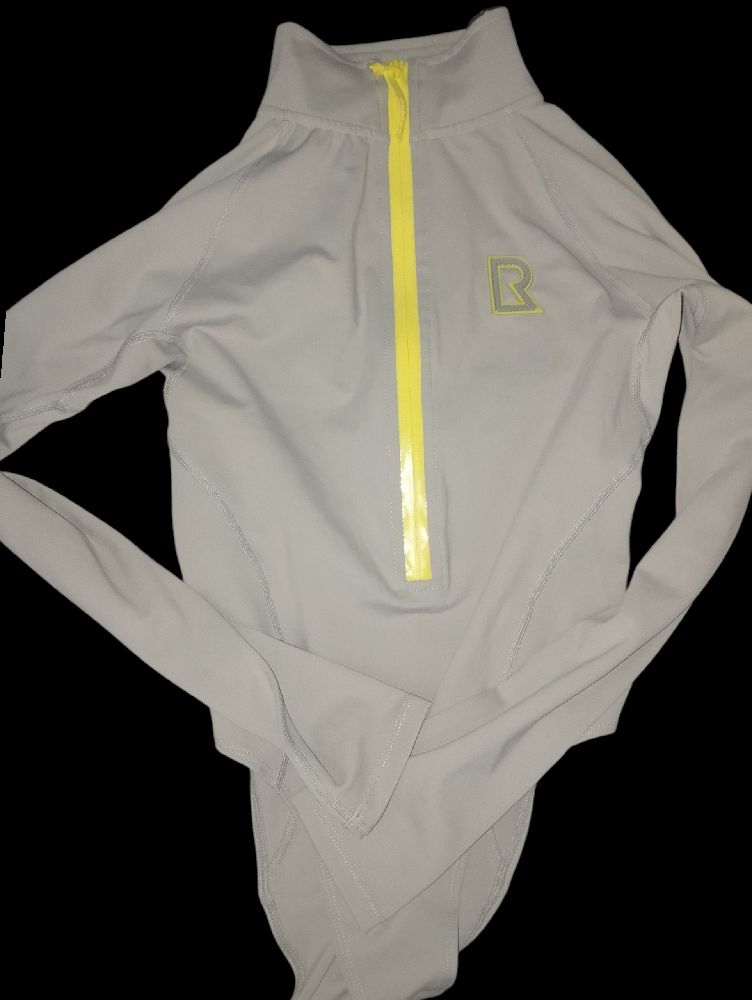 Pull de sport taille s 