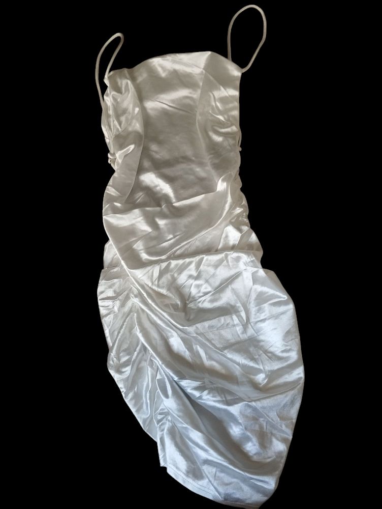 Robe satin 