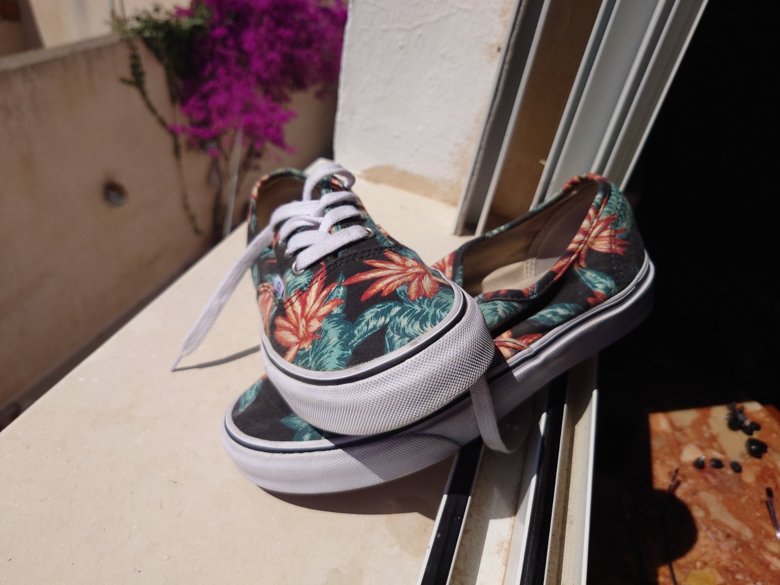 Vans Authentic “Vintage Aloha” motif tropical, taille 37, très bon état